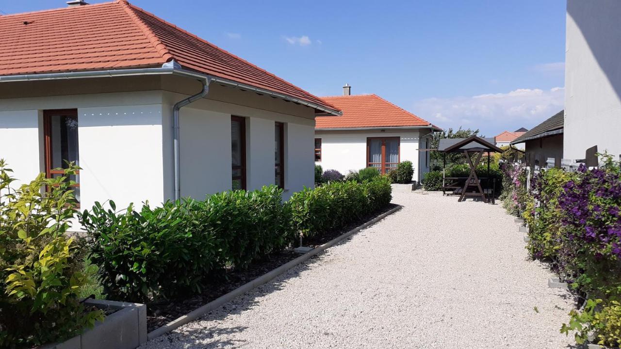 Bibic Apartman A Kapolnasnyek Екстериор снимка