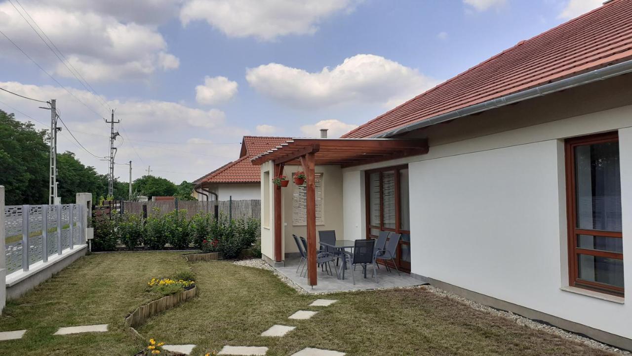 Bibic Apartman A Kapolnasnyek Екстериор снимка